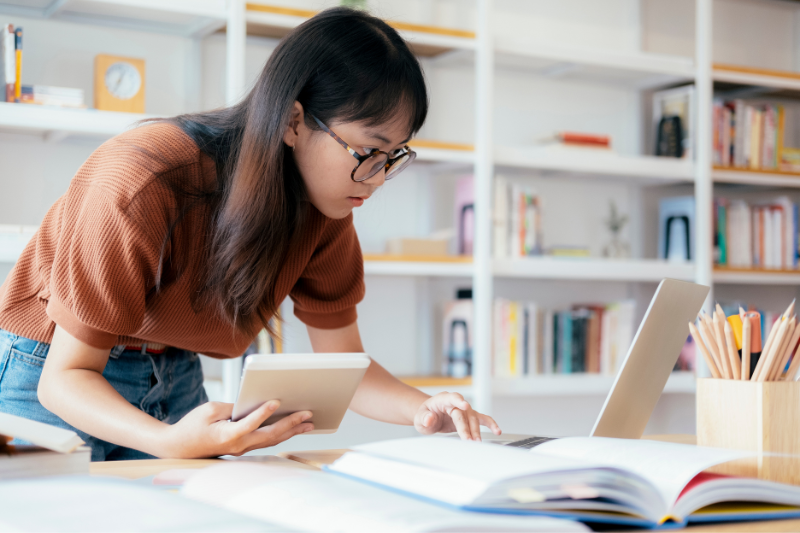 The role of a library management system in strong community service